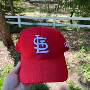 St. Louis Cardinals baseball hat adjustable one size fits most red mlb